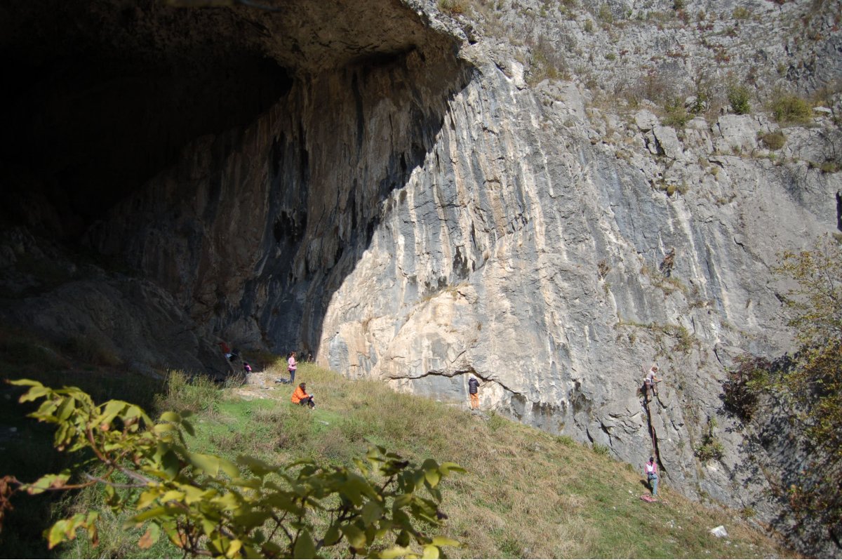 Голямата дупка - дясна част, общ вид