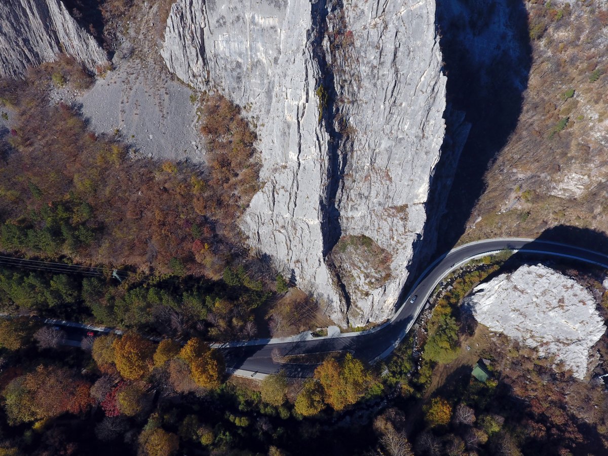 поглед от горе