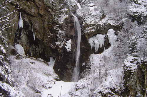 Овчаренският водопад