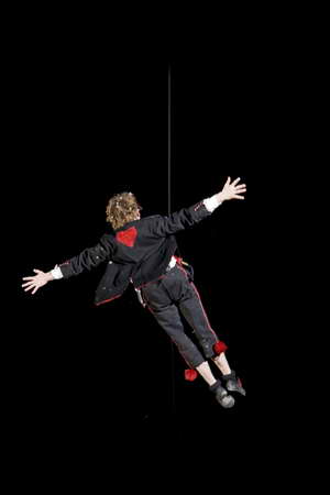 Между земята и небето – хореография на вертикала