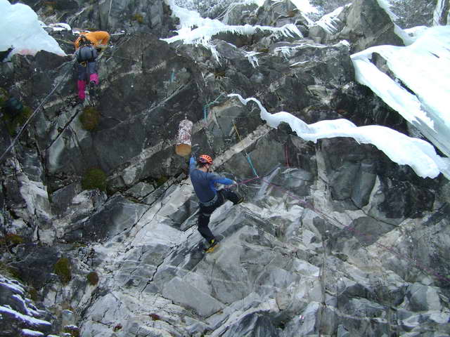 Състезание по ледено катерене на Скакавица