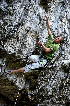 За 20 г. шести катерач премина “Hubble”