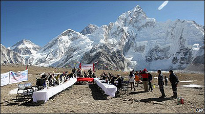 В разредения въздух...