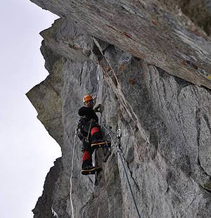 “Ако искате да избягате от скуката или имате нещастна любов”...