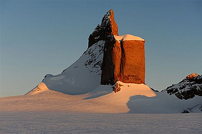 Намаляват белите петна в Антарктида 