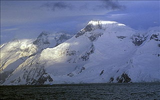 Френска премиера в Антарктика