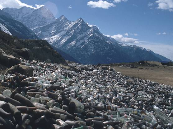 Почистване на “най-високото бунище в света”