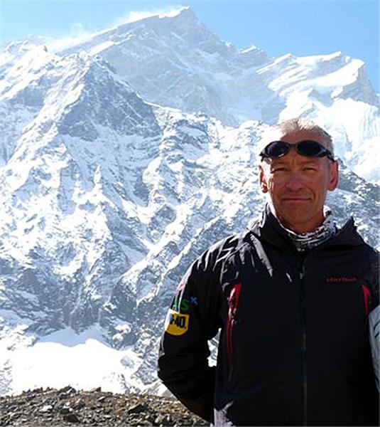 14 х 8000 и за Пьотр Пустелник