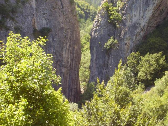 До Трънското ждрело и до Айлънд пик