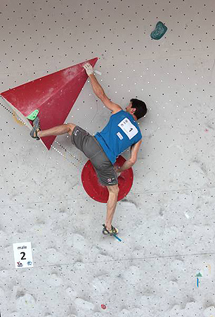 Победа на Ногучи и Фишхубер във Виена