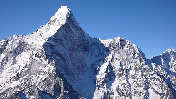 Нови подробности около трагедията на Ама Даблам