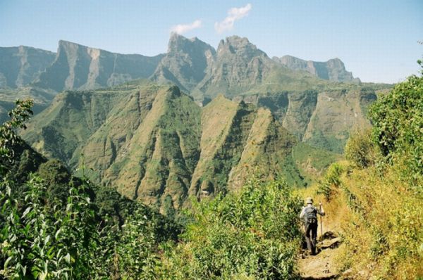 “В търсене на изчезналия кивот”
