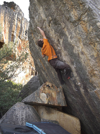 Бернд Цангерл урежда стари сметки в Рокландс