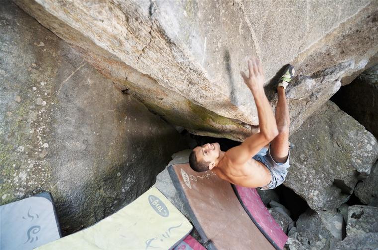 Най-трудният боулдър в България - „Дънера″ 8В/V13