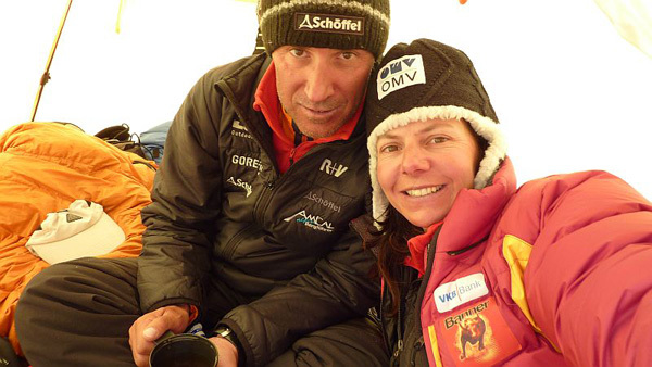 Неуспешен опит за премиерен маршрут на Нупце