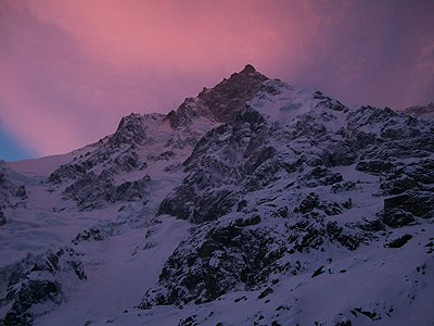 Започва издирвателна акция на Нанга Парбат