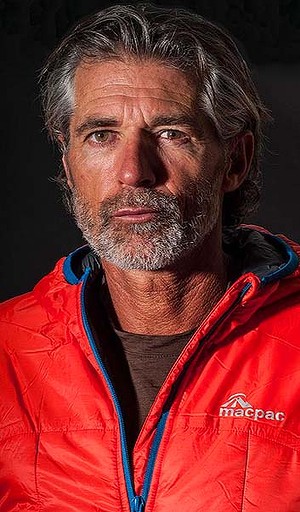 Лавина погреба баща и син на К-2