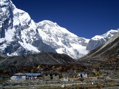 Инес Паперт с премиерен маршрут в Хималаите