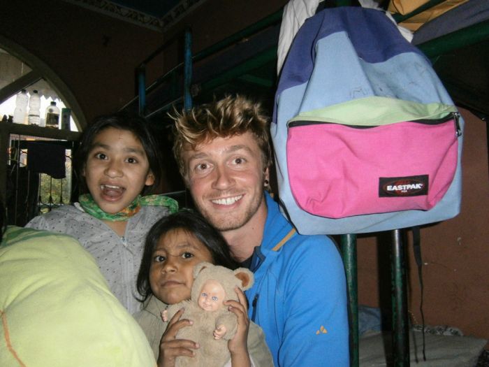 13 000 км от Белгия до Непал + изкачване на Еверест