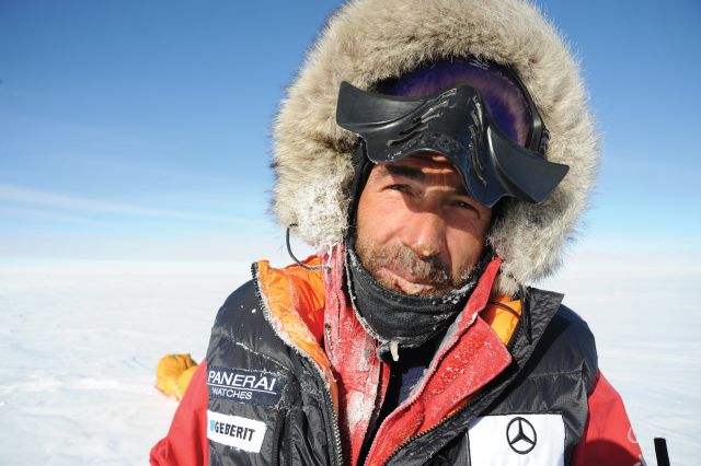 На Макалу преди околосветска обиколка през двата полюса