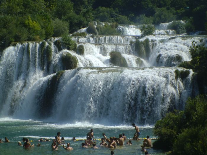 На 20 май т. г. в Полския институт