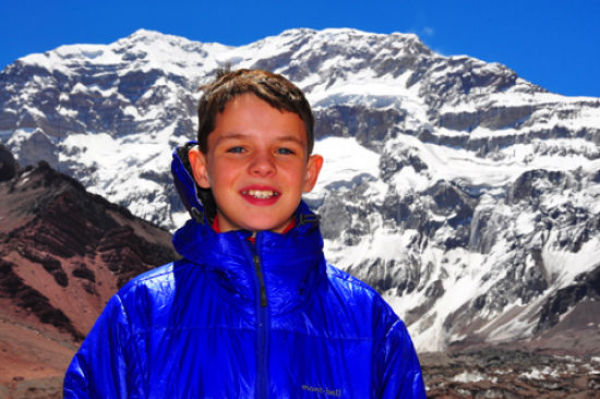 Тридесет души на Макалу