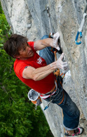 Житейски катерачен връх за 44-годишния Оливие Фурбе