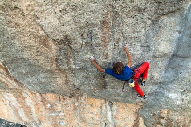 Премиерно 9a на Алекс Мегос в Сеьоз