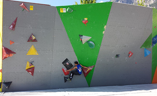 Петър Иванов е европейски шампион по боулдър за юноши 14-15 г.