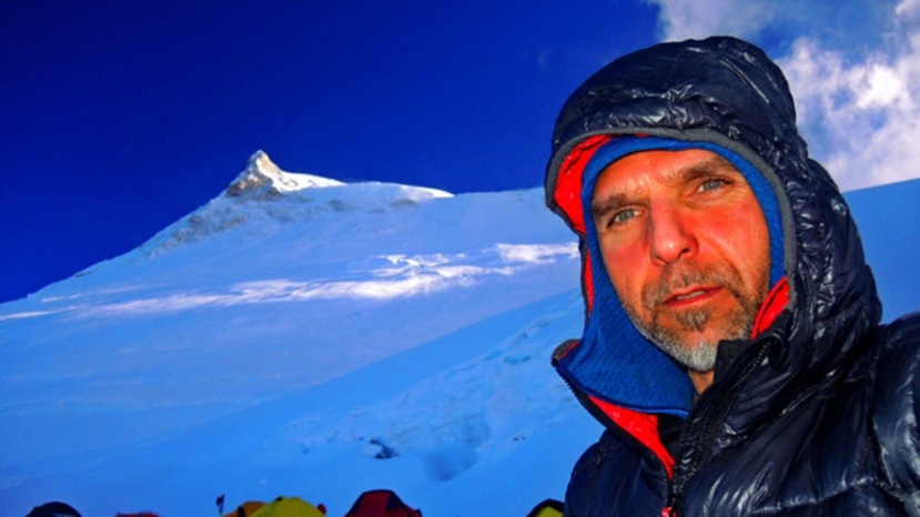 Боян Петров е в базовия лагер