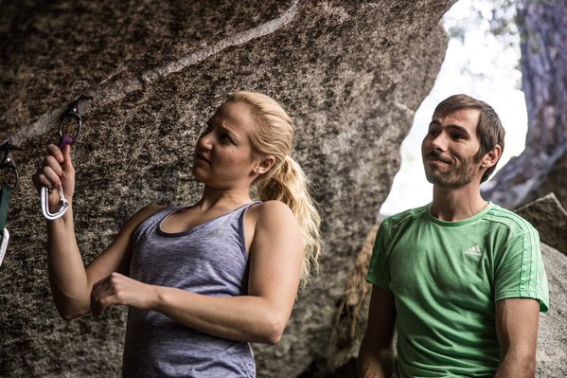 Саша Диджулиън и Кевин Джорджисън на Lost Arrow Spire