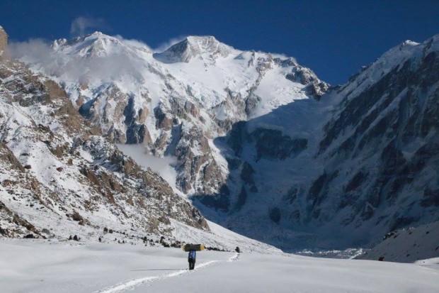 Нанга Парбат – Ели Револ и Мацкиевич имат лагер 3 (6700 м), Чех и Биелецки пристъпват към план “C”