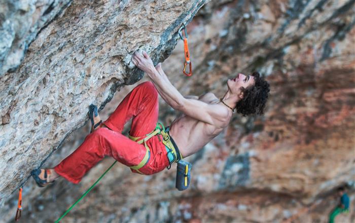 Адам Ондра по  “Stoking the fire” 9b - видео