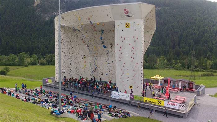 Победа на Алекс в Имст!