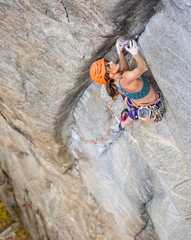 “China Doll” (5.14a R) със собствена осигуровка за Хедър Уайднър