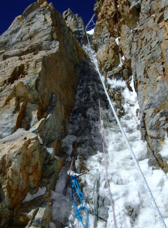 К-2 все повече започва да прилича на Еверест