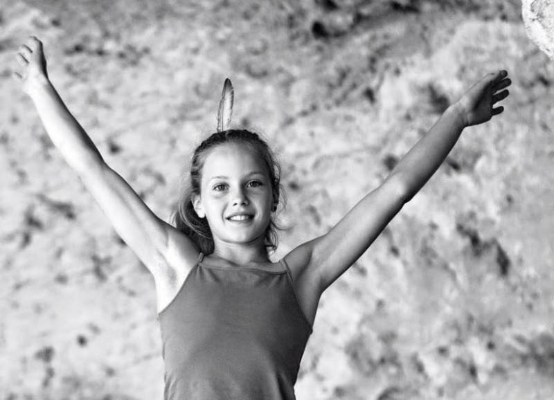 12-годишната Неле Менон изкатери “Florida” (8c)