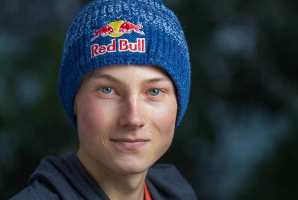 “Super crackinette” – Алекс Мегос прокара първото 9a+ в Сен Леже 