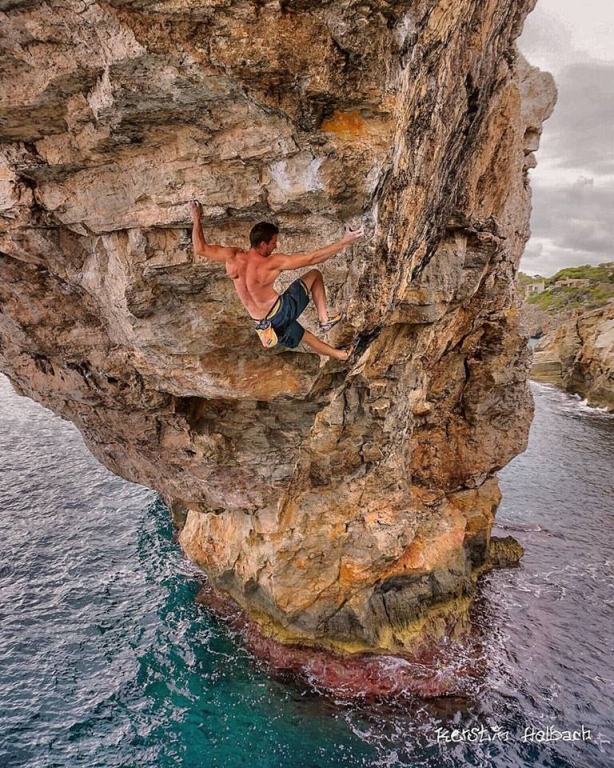 След цели 10 години Йерней Крудер първи повтори “Es Pontas” 