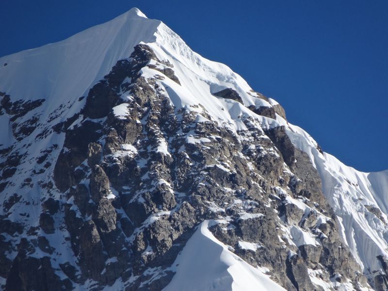 Румънска премиера в Непалските Хималаи