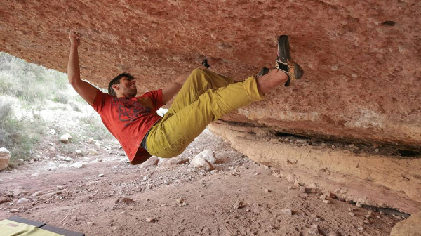 Пропуск за елита – Хонатан Флор повтори “Crisis” (8C/ C+)