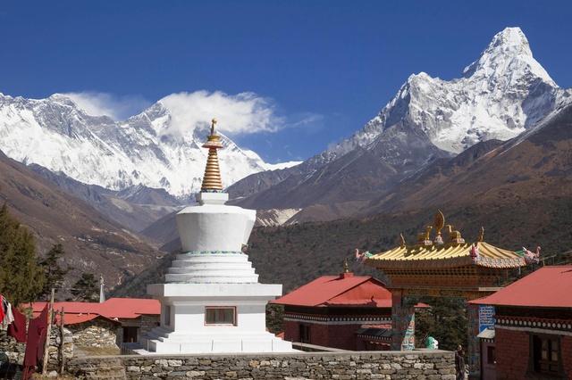 Прощаване с Ули Щек в манастира Тянгбоче