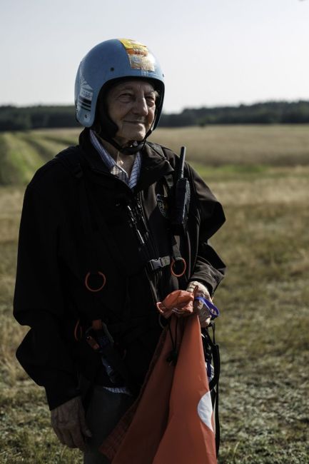 Най-възрастният парапланерист в света литна на 91 години