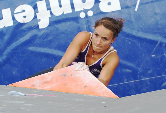 Второ 8В+ за Анна Щьор – “The Penrose Step”