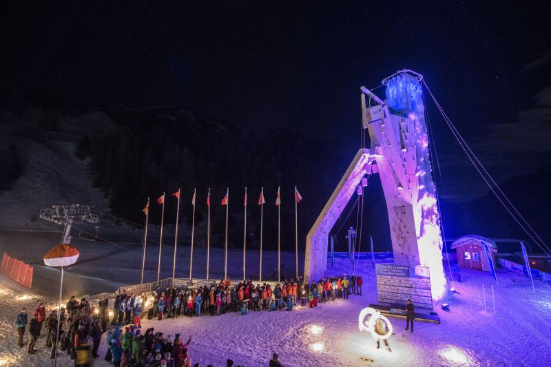 Първи световни шампиони за младежи в катеренето по лед