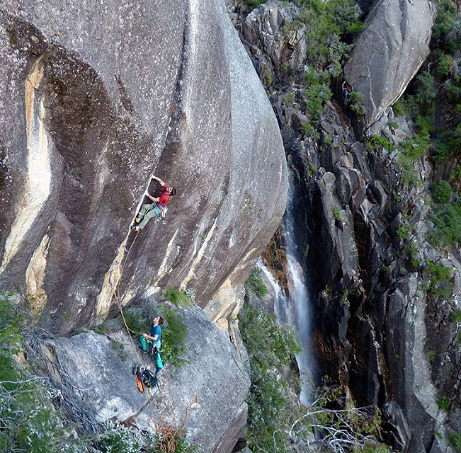 Лоугън Барбър в търсене на най-трудната trad-пукнатина в Австралия