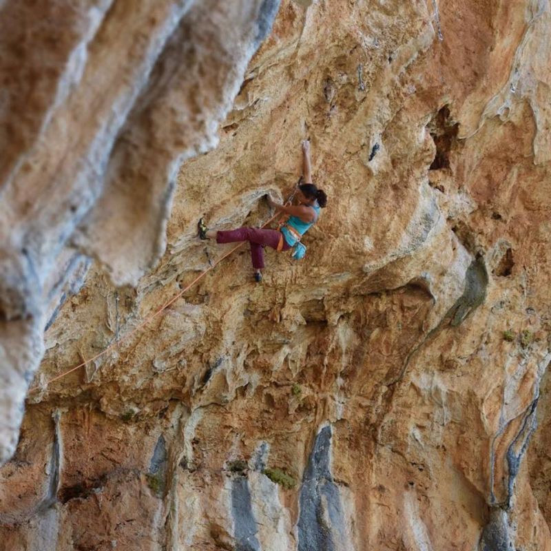 Нина Капре се възползва от суперусловията в Леонидио