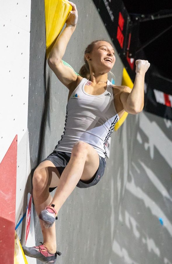 Яня Гарнбрет е новата първа дама в боулдъринга