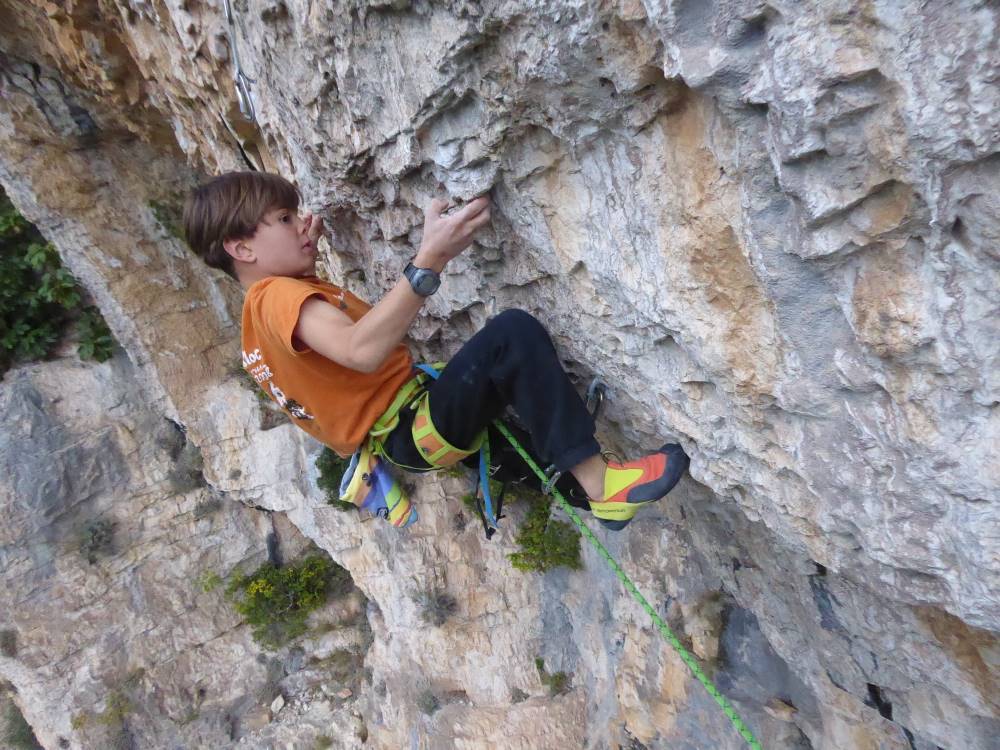 Тео Блас с 8b на 9 години