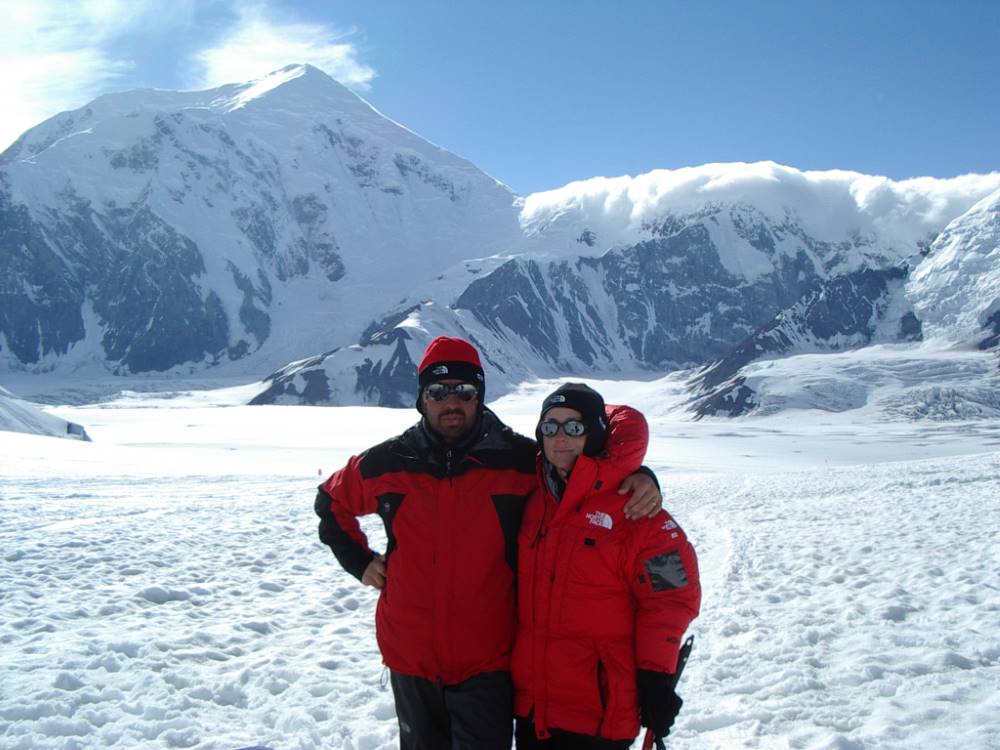 Петя и Камен Колчеви изкачиха Маунт Винсън